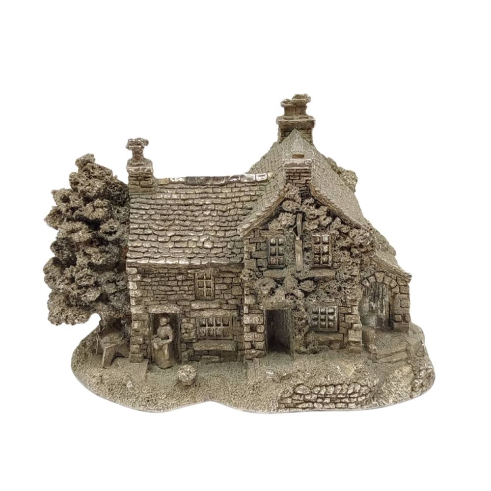 CASA 2 PISOS CON ARBOL 15x15cm en PELTRINA