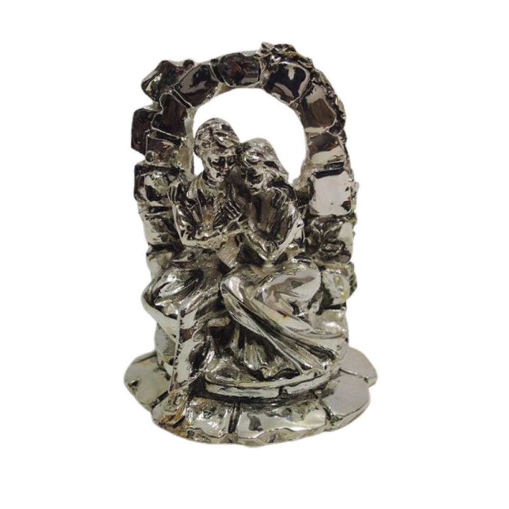 PAREJA EN EL ALJIBE  - PLATINA � 12 CMS.